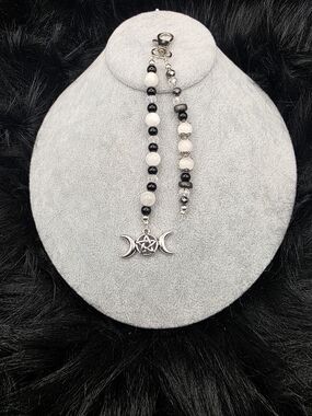 Wiccan Triple Moon Beaded Lanyard – Black & White